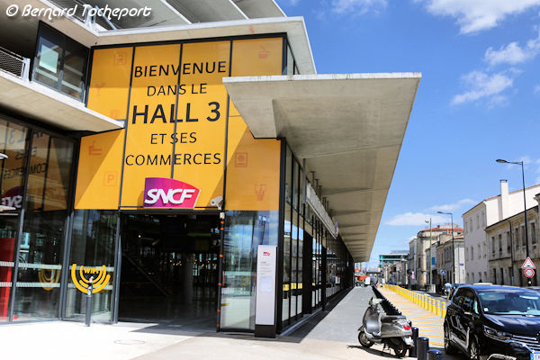 Entrée Hall 3 Gare Saint Jean Belcier de Bordeaux | Photo Bernard Tocheport