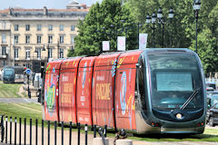 Tram aux couleurs de la Fan Zone de l'Euro 2016 | Photo 33-bordeaux.com