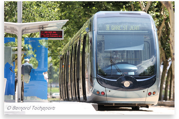 Bordeaux tram ligne C station Quinconces | Photo Bernard Tocheport