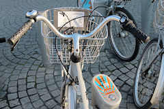 Borne d'accrochage d'un vélo VCUB | 33-bordeaux.com