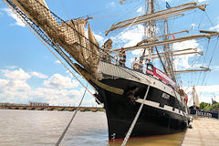 Belem 3 mâts barque au ponton d'honneur à  Bordeaux | Photo Bernard Tocheport