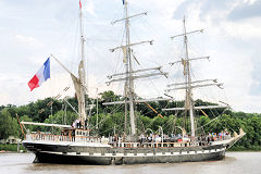 Juin 2017 Belem 3 mâts barque arrivant à Bordeaux | Photo Bernard Tocheport