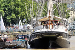 Juin 2011 poupe du Belem à Bordeaux pour la Fête du fleuve | Photo Bernard Tocheport