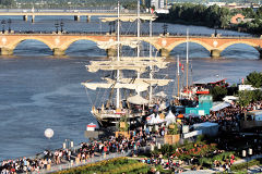 Juin 2016 le 3 mâts Belem à Bordeaux au coeur de la Fête du vin | Photo Bernard Tocheport