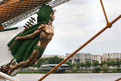 Figure de proue du Cuauhtemoc face au quai des Queyries à Bordeaux | Photo Bernard Tocheport