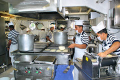 Les cuisines du Cuauhtemoc 3 mâts barque du Mexique | Photo Bernard Tocheport