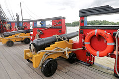 Bordeaux Grands Voiliers, les canons de l'Etoile du Roy | Photo Bernard Tocheport