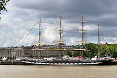 Bordeaux 2018 le 4 mâts Kruzenchtern sur la Garonne | Photo Bernard Tocheport