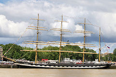 Bordeaux le 4 mâts Russe Kruzenchtern vu depuis la rive droite| Photo Bernard Tocheport