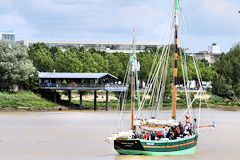 Nébuleuse naviguant sur la Garonne à Bordeaux | Photo Bernard Tocheport