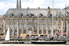 Pen Duick II et Pen Duick VI voiliers de course d'Éric Tabarly à Bordeaux | Photo Bernard Tocheport