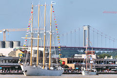 La goélette 4 mâts Santa Maria Manuela du Portugal entre à Bordeaux | Photo Bernard Tocheport