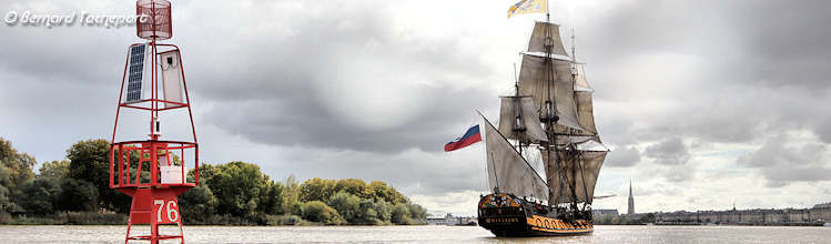 Frégate Russe Shtandart arrivant à Bordeaux | Photo Bernard Tocheport