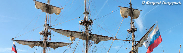 Mâts et voiles de la frégate Russe Shtandart à Bordeaux | Photo Bernard Tocheport