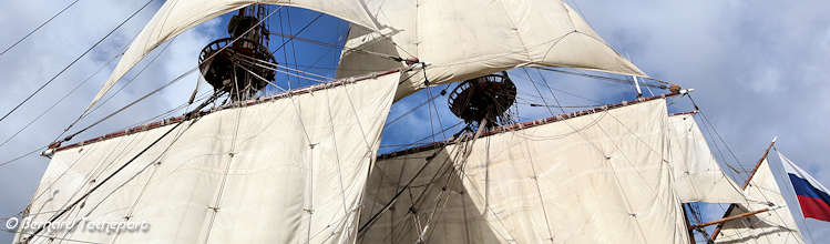 Voiles du 3 mâts Russe Shtandart à Bordeaux | Photo Bernard Tocheport