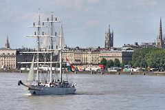 Le voilier Tarangini au moment de son départ de Bordeaux | Photo Bernard Tocheport